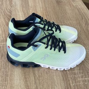 ON Running Cloudflow 3.0 Women shoes size 8 (39 EU)